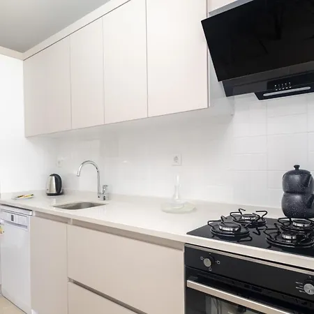 Amazing Flat Near Metro With Balcony In Pendik * Κωνσταντινούπολη