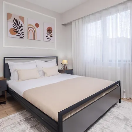 Amazing Flat Near Metro With Balcony In Pendik *
